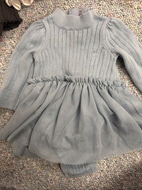 Baby GAP girls 3-6M Light Blue Knit Tulle Dress with snap closure at bottom GUC